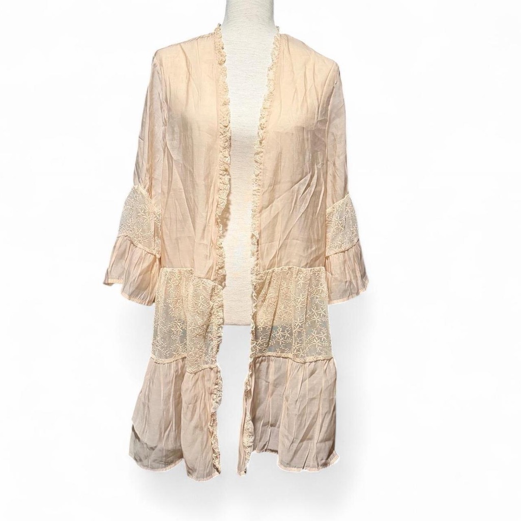 Easel Beige Lace Trim Kimono